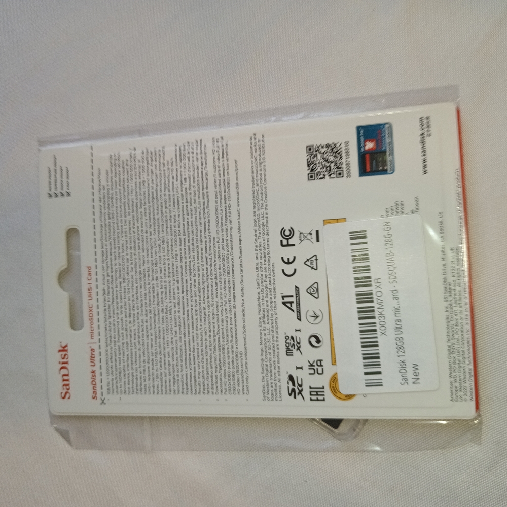 SanDisk Ultra microSDXC UHS-I Card 128GB - Red and Black - Picture 3 of 4